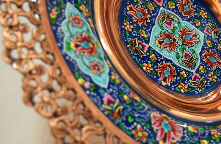 ایران یکی از بزرگترین و مشهورترین صادرکننده هنر دستی می باشد