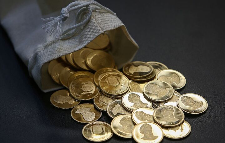 کاهش قیمت طلا و سکه در بازار (سه شنبه 11 بهمن 1401)