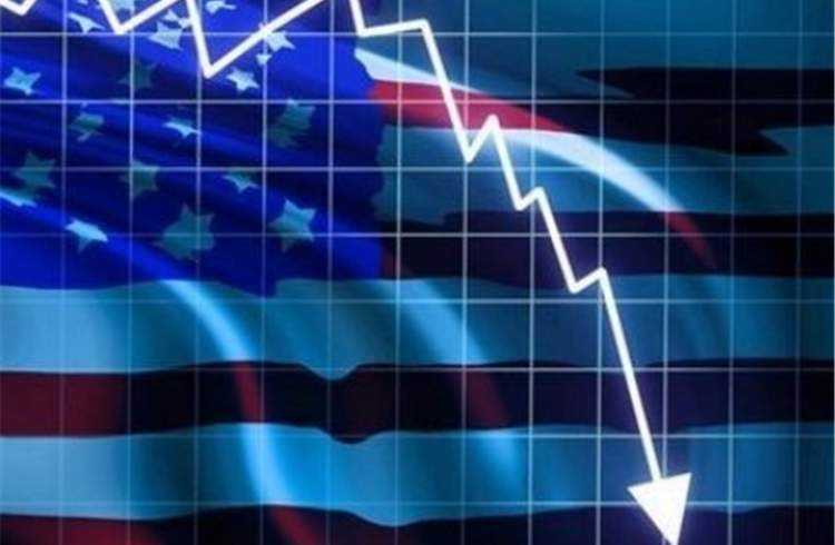 احتمال ۴۰ درصدی رکود اقتصاد آمریکا در سال آینده میلادی