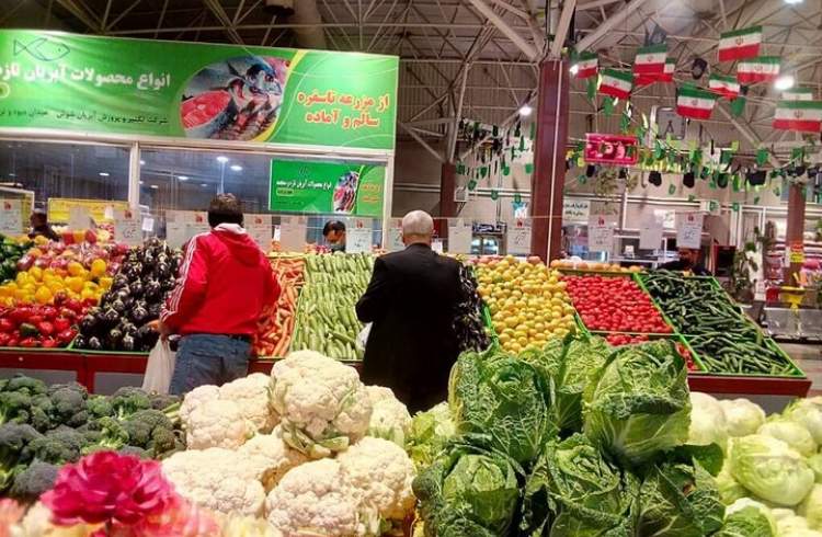 میوه در آستانه ماه رمضان ۴۴درصد ارزان‌تر از سطح شهر در تره بار